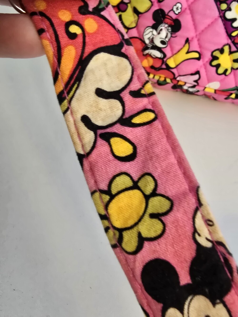 Vera Bradley Disney Parks Pink  Mickey Minnie Quilted Crossbody Bag *READ* - Picture 6 of 13